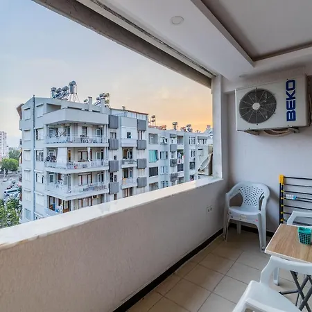 Flat Near Markantalya Mall In Muratpasa Antalya
