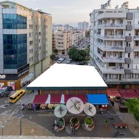 Flat Near Markantalya Mall In Muratpasa Apartment Antalya